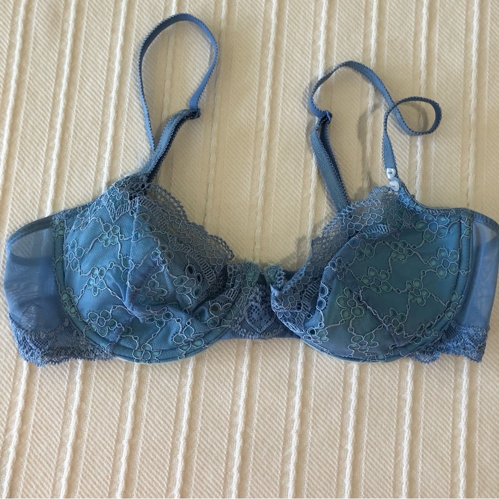 VS Blue Lace Pushup Bra